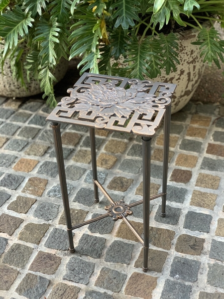 Plant Stand - Peony - Cast Iron
