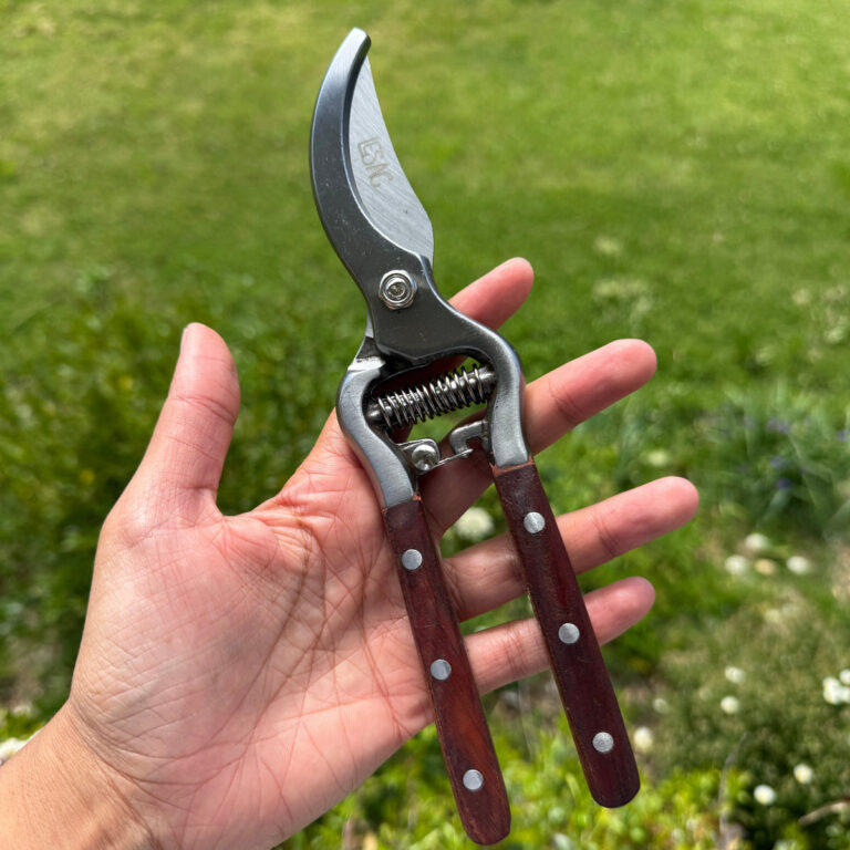 Secateurs - Le Sac - Stainless Steel and Wood