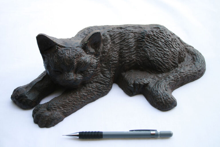 Doorstop - Sleeping Cat - Cast Iron